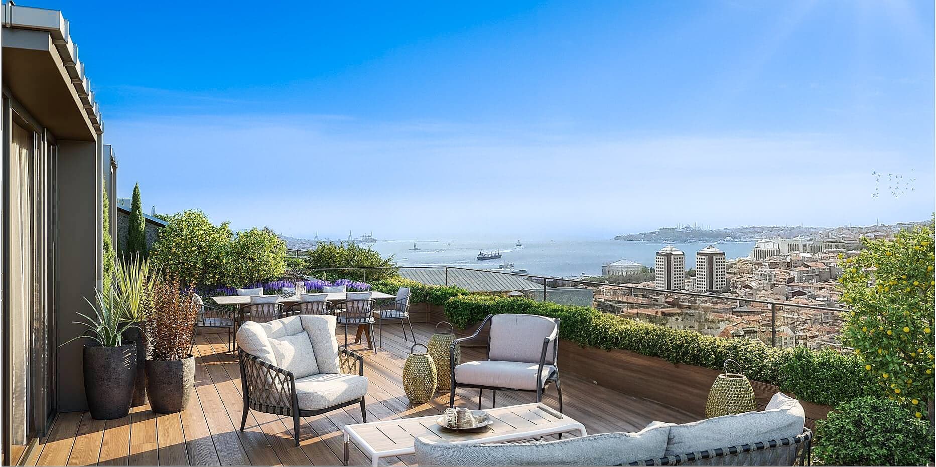 Sea View Middle Floor Property in İstanbul